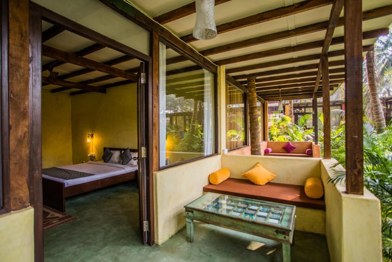 Devarya Wellness Beach Resort Morjim Exterior foto